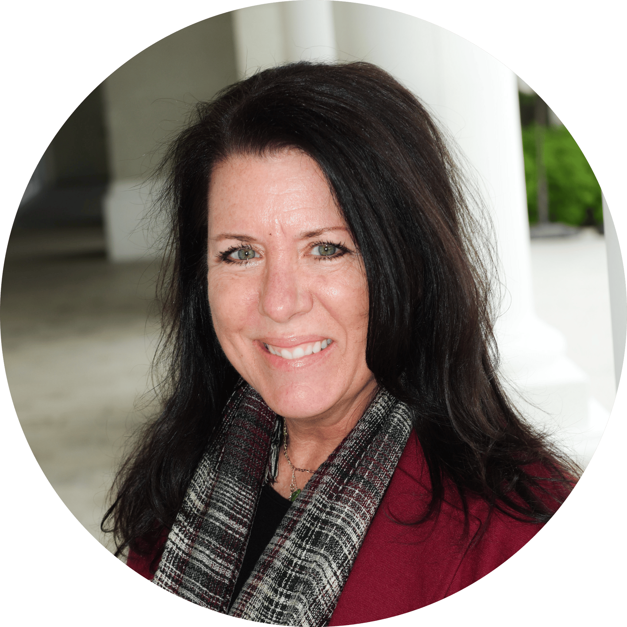 Laura Peters_circle